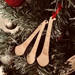 Personalised-Hurley-Tree-Decoration-Bauble-GAA-Christmas-tree-Ideal-for-New-Born-Baby-name-Anniversary-Wedding-Favour-Gift-Pack-of-3